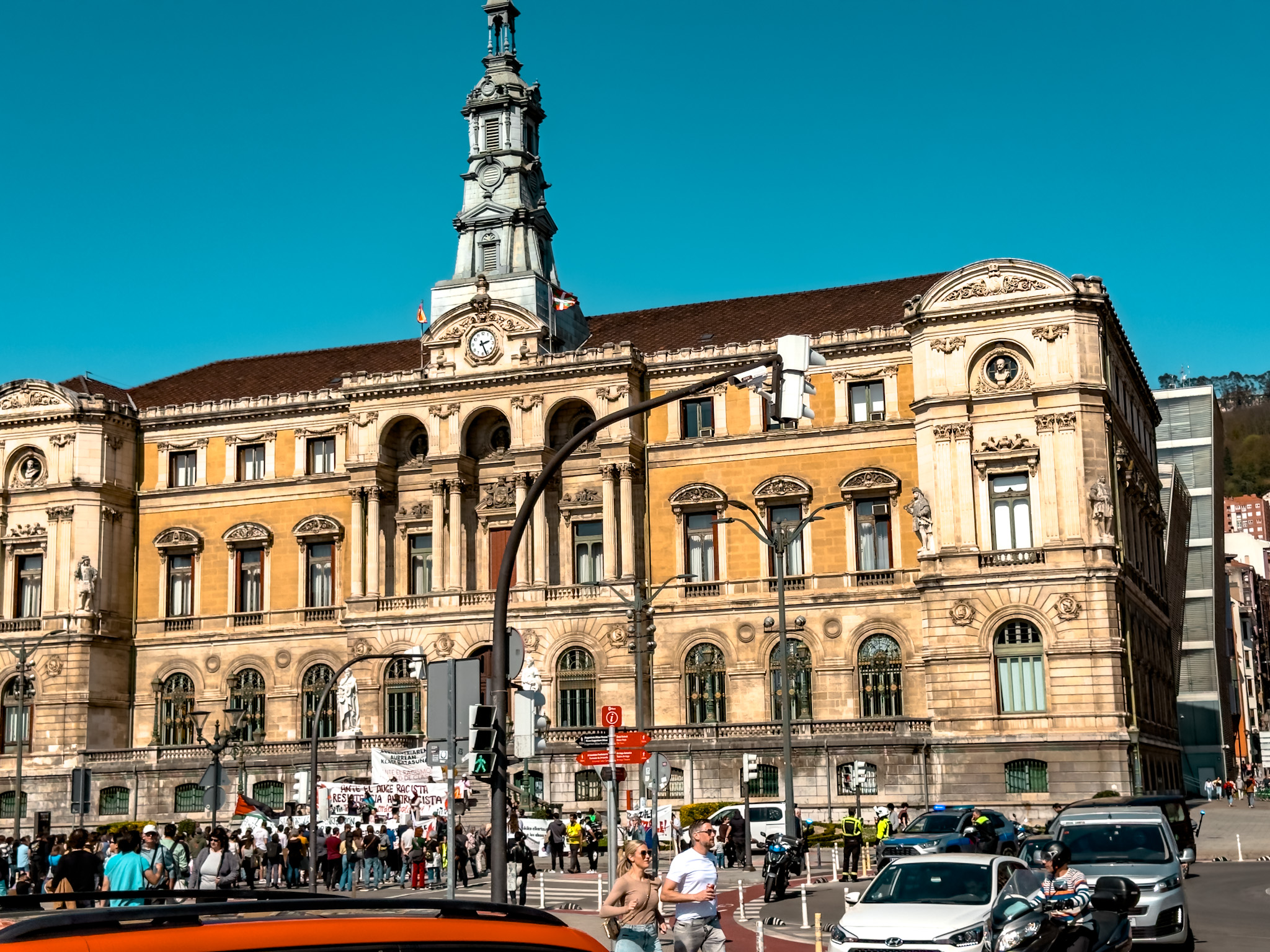 Bilbao City Hall.jpg